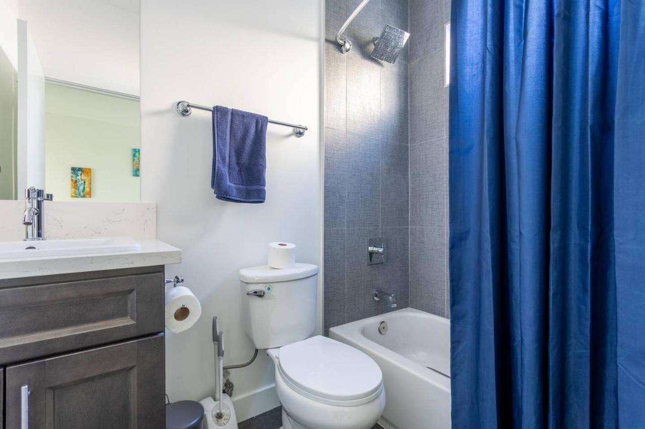 Casa vacanze Cheerful 4br With Parking In East Hollywood